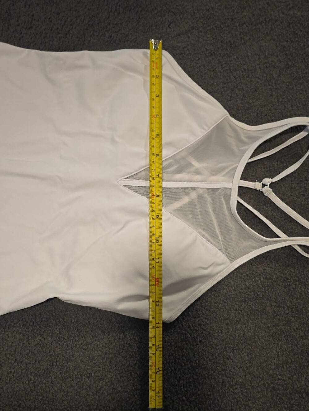 ALO Yoga White Sports Bra with Subtle Logo - Picture 4 of 4